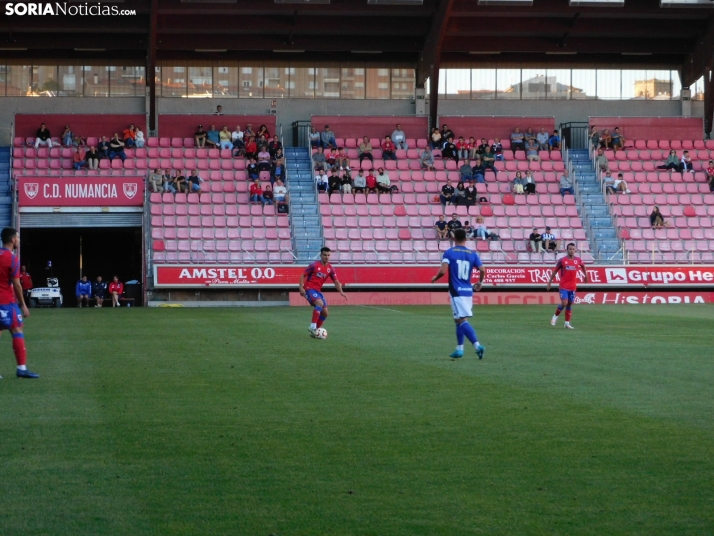 El Numancia gana 2-1 a la Ponferradina en su partido de presentaci&oacute;n