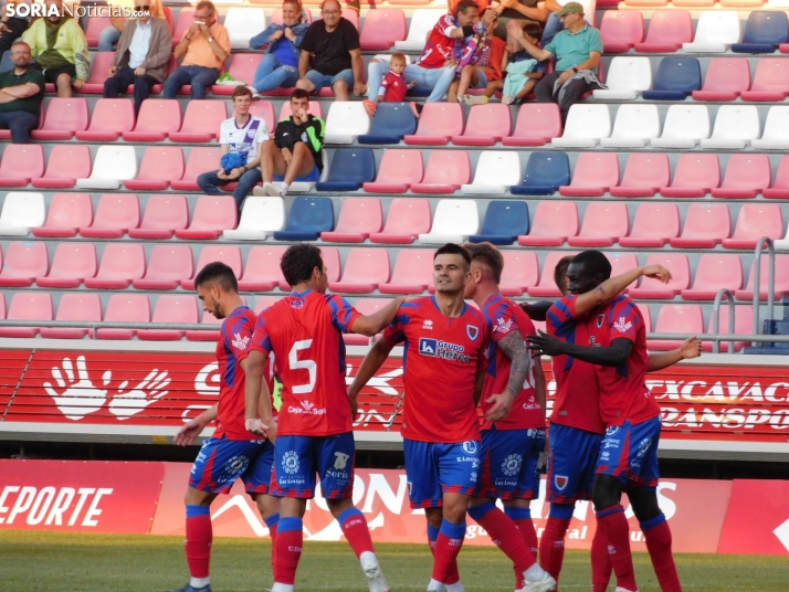 El Numancia gana 2-1 a la Ponferradina en su partido de presentaci&oacute;n