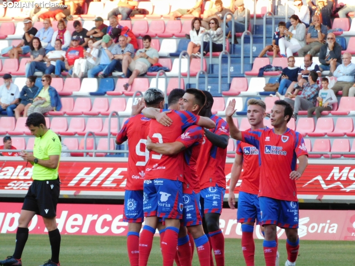 El Numancia gana 2-1 a la Ponferradina en su partido de presentaci&oacute;n