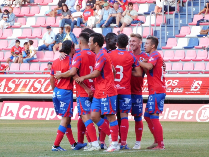 El Numancia gana 2-1 a la Ponferradina en su partido de presentaci&oacute;n