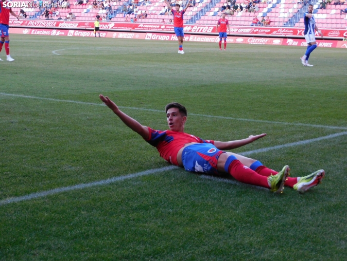 El Numancia gana 2-1 a la Ponferradina en su partido de presentaci&oacute;n