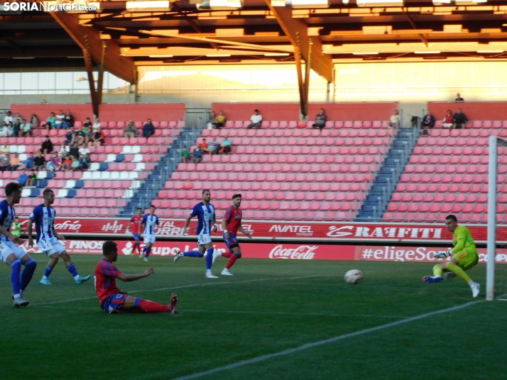 El Numancia gana 2-1 a la Ponferradina en su partido de presentaci&oacute;n