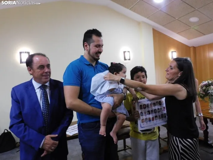 Entrega de pañuelos de Golmayo 2024