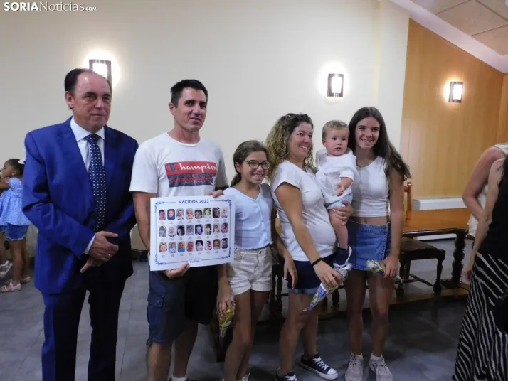 Entrega de pañuelos de Golmayo 2024