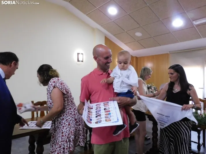 Entrega de pañuelos de Golmayo 2024