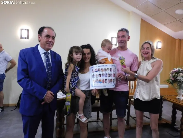 Entrega de pañuelos de Golmayo 2024
