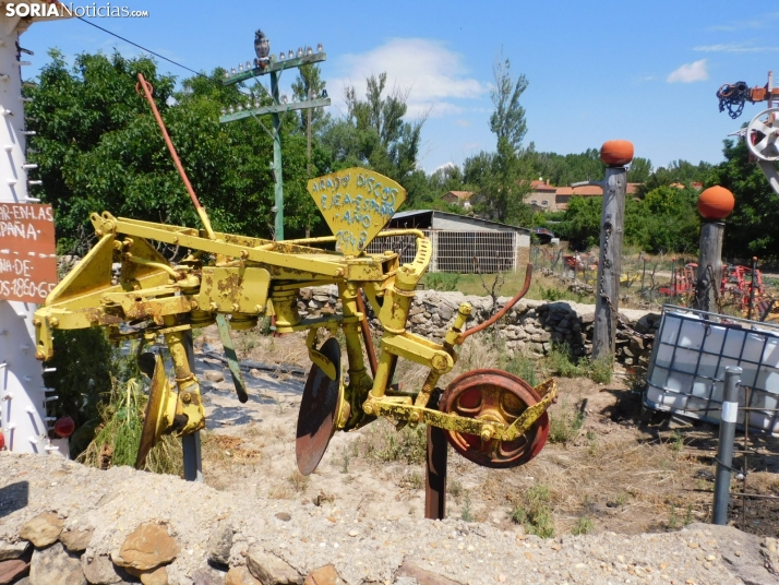 GALER&Iacute;A | Un museo (al aire libre) de las herramientas de cultivo 