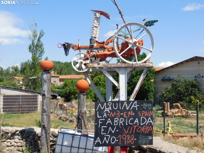 GALER&Iacute;A | Un museo (al aire libre) de las herramientas de cultivo 