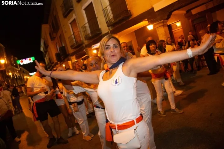 Desfile de peñas El Burgo 2024