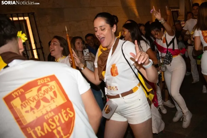 Desfile de peñas El Burgo 2024