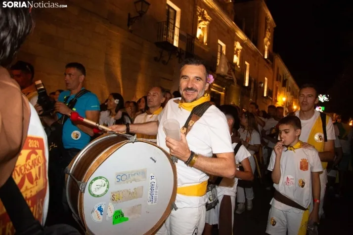 Desfile de peñas El Burgo 2024