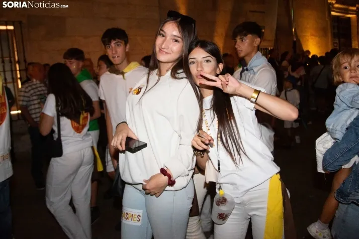 Desfile de peñas El Burgo 2024