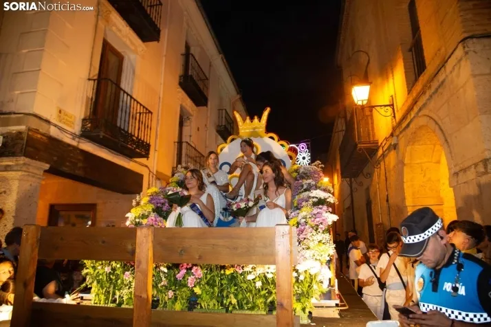 Desfile de peñas El Burgo 2024