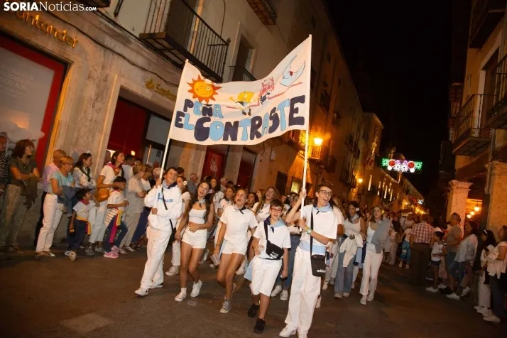 Desfile de peñas El Burgo 2024