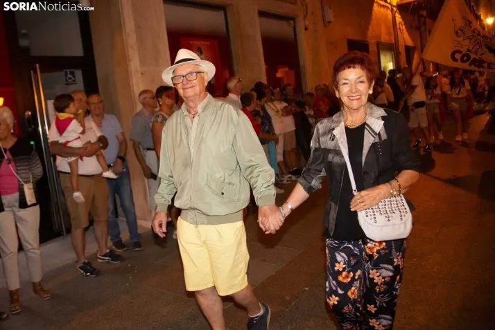 Desfile de peñas El Burgo 2024