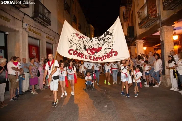 Desfile de peñas El Burgo 2024