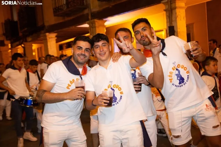 Desfile de peñas El Burgo 2024