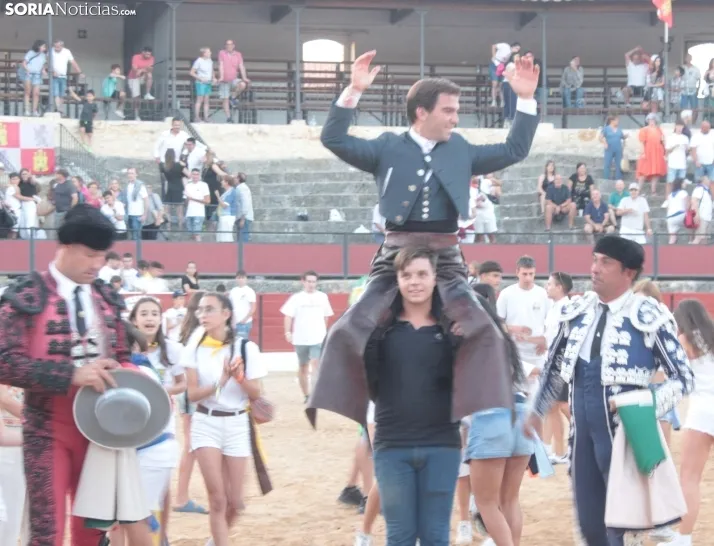 Corrida de Rejones en El Burgo de Osma. /Santos Gómez