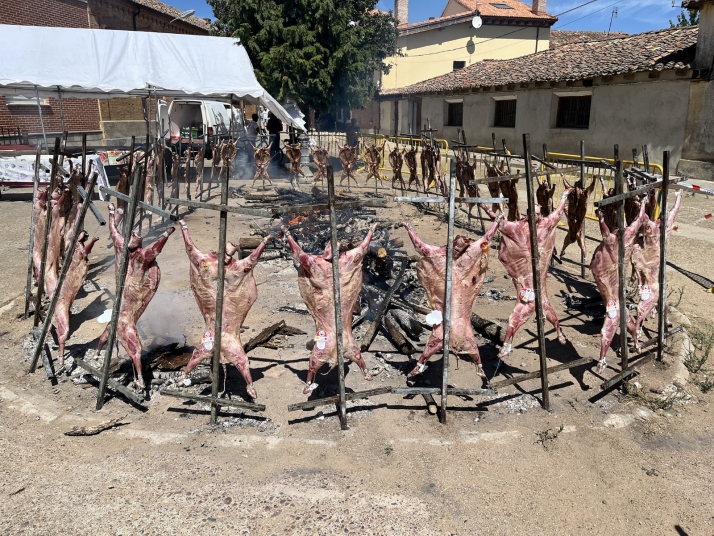 La IV Jornada Gastron&oacute;mica del Lechazo triunfa en Castilla y Le&oacute;n