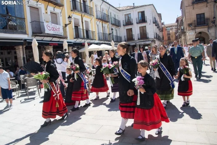Ofrenda floral Virgen del Espino El Burgo 2024