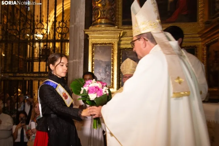 Ofrenda floral Virgen del Espino El Burgo 2024