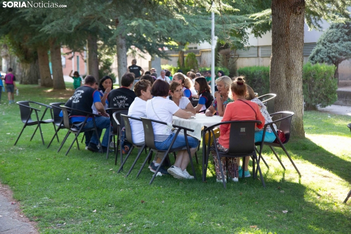 La macarronada de Almazán se mantiene, a pesar de las lluvias