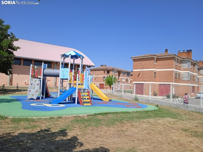 Un nuevo parque infantil, un camino rehabilitado o la mejora del edificio multiusos, Quintana Redonda disfruta