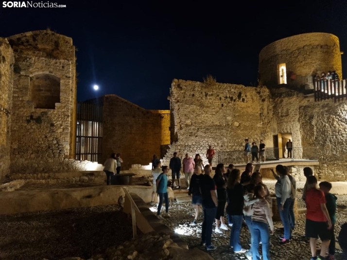 Visita nocturna al Castillo de Berlanga de Duero.