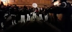 Foto 11 - &Aacute;greda quema sus diablillos y da comienzo a sus fiestas de San Miguel