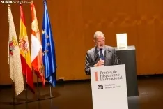 El Rey Felipe VI preside la entrega del I Premio Internacional de Hispanismo en Soria. 