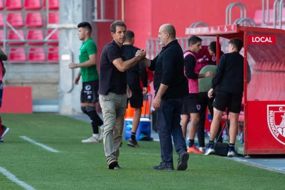 Crónica Numancia 2 Pontevedra 0: Aitor Calle tiene claro el camino para dominar el grupo