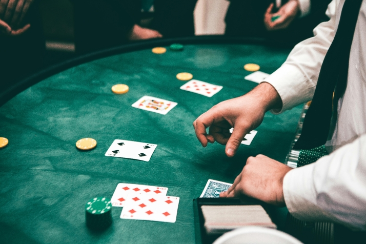 Las claves para jugar al blackjack desde casa o en los casinos