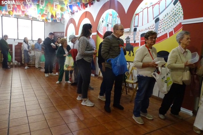 Una imagen de la comida vecinal hoy. /PC