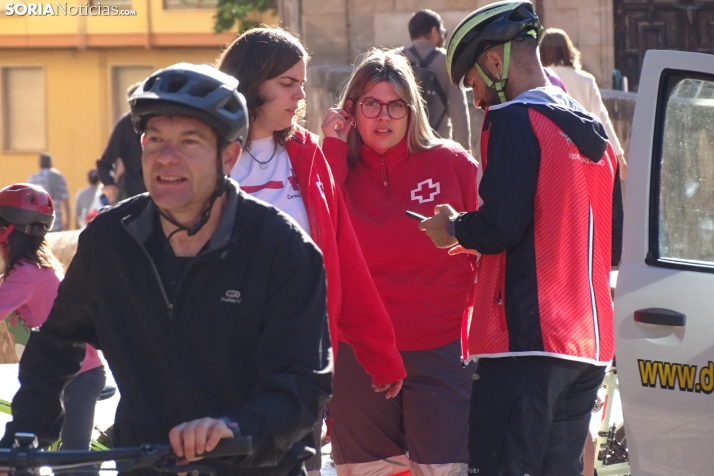 GALER&Iacute;A | Ciclismo, soledado y en familia, este domingo en la capital