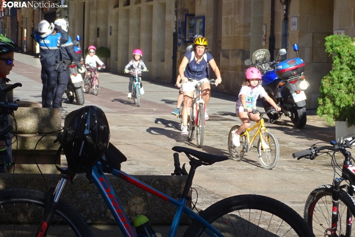 GALER&Iacute;A | Ciclismo, soledado y en familia, este domingo en la capital