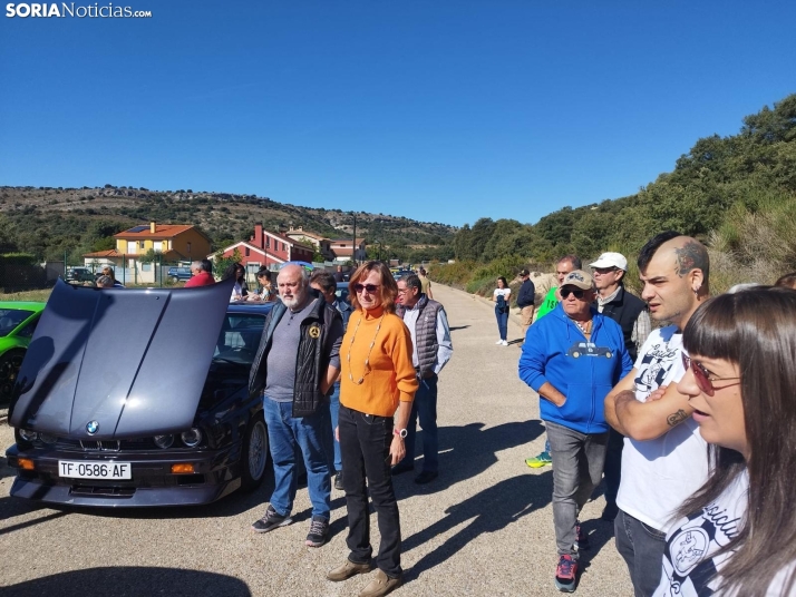 Multitudinario encuentro automovil&iacute;stico en Fuentetoba