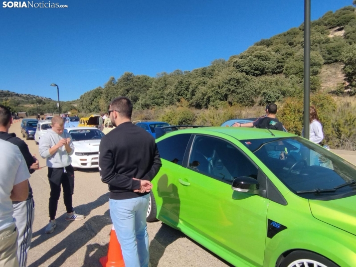 Multitudinario encuentro automovil&iacute;stico en Fuentetoba