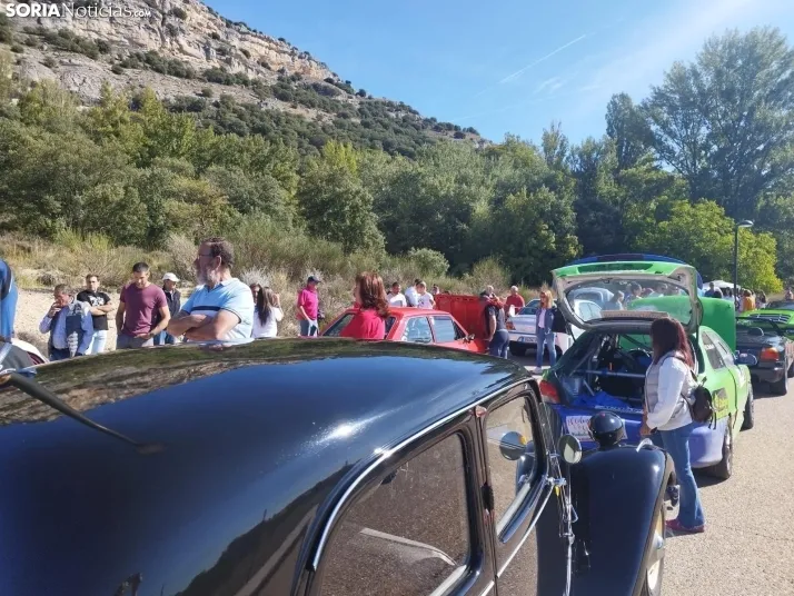 Multitudinario encuentro automovil&iacute;stico en Fuentetoba