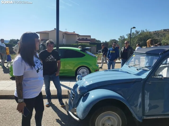 Multitudinario encuentro automovil&iacute;stico en Fuentetoba