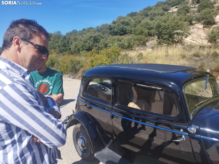 Multitudinario encuentro automovil&iacute;stico en Fuentetoba