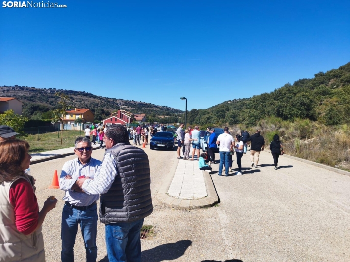 Multitudinario encuentro automovil&iacute;stico en Fuentetoba