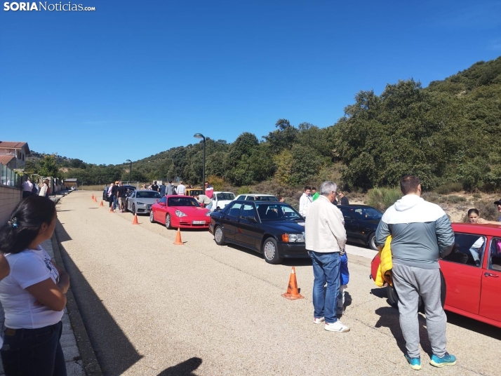 Multitudinario encuentro automovil&iacute;stico en Fuentetoba