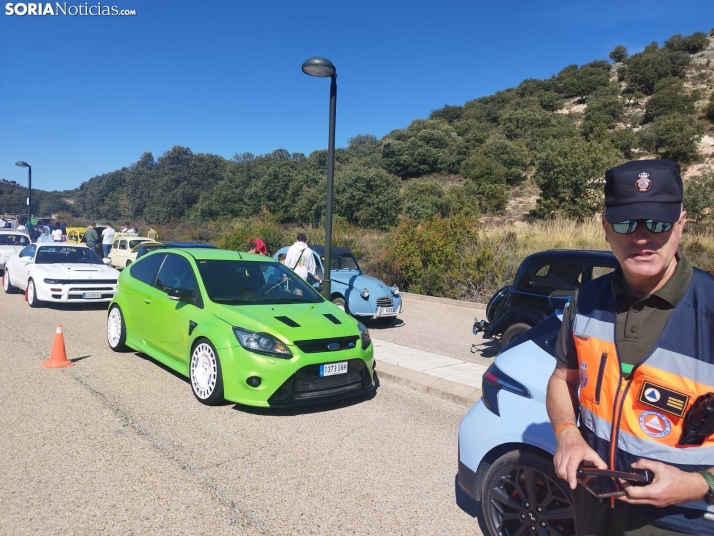 Multitudinario encuentro automovil&iacute;stico en Fuentetoba