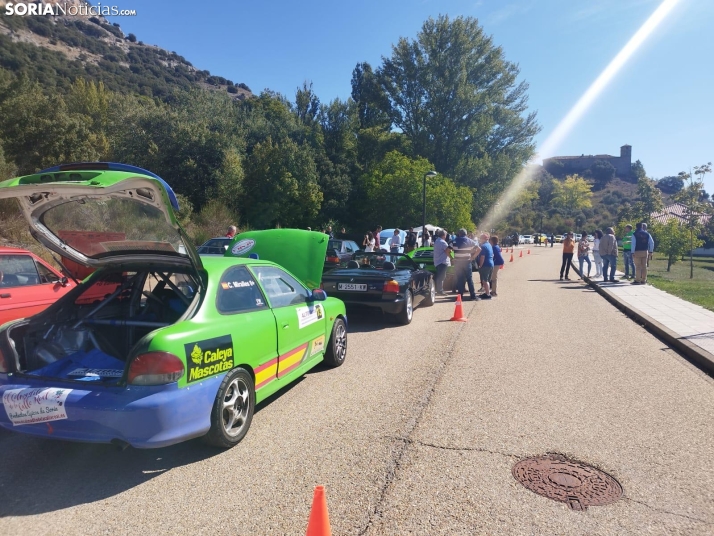 Multitudinario encuentro automovil&iacute;stico en Fuentetoba