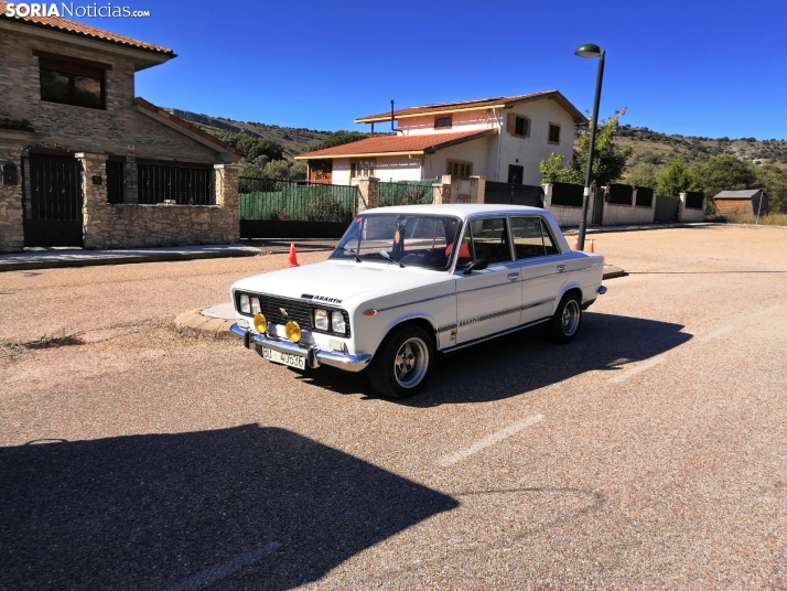 Multitudinario encuentro automovil&iacute;stico en Fuentetoba