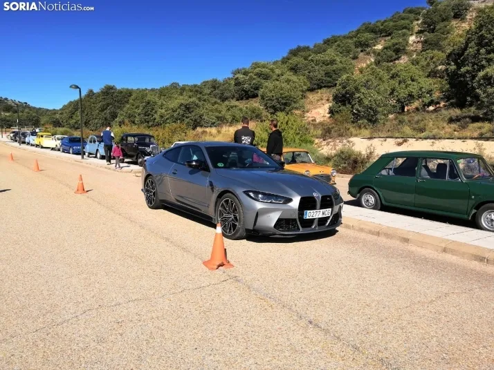 Multitudinario encuentro automovil&iacute;stico en Fuentetoba