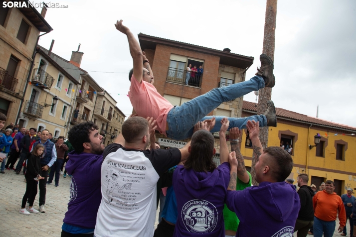 Mayo y pregón de las fiestas de Duruelo