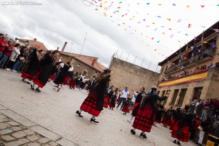 Mayo y pregón de las fiestas de Duruelo