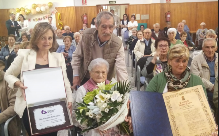 Consuelo Rubio Calvo celebra sus cien a&ntilde;os en la residencia Virgen de los Milagros