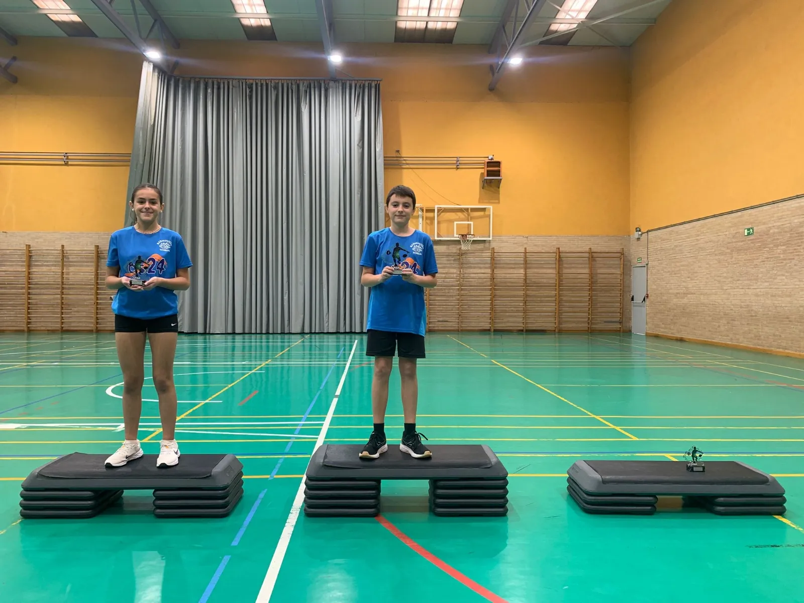 Foto 2 - V&iacute;ctor Ortega gana el Provincial de b&aacute;dminton